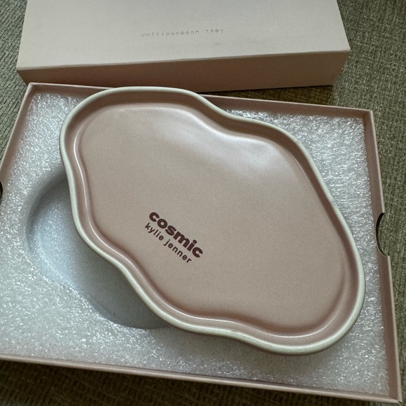 Kylie Cosmic Vanity Multipurpose Fragrance Tray - Picture 10 of 14